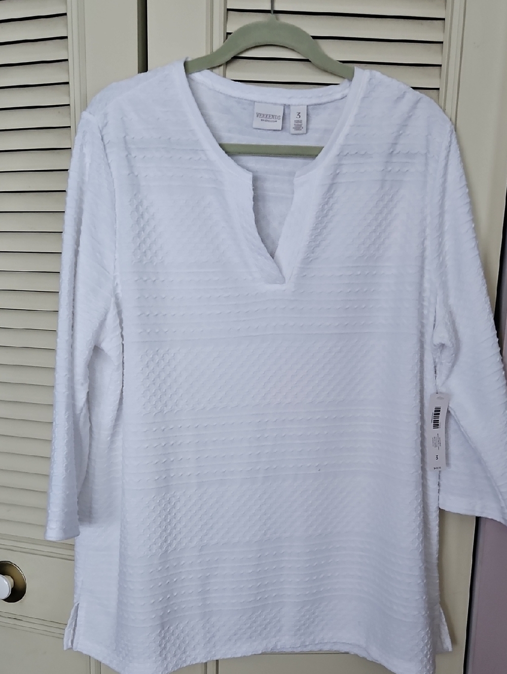 Chico's White Textured Split-Neck Tunic